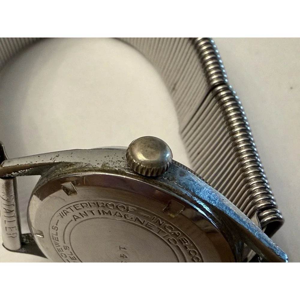 Vintage HALGREEN Incabloc Watch 17 Jewels Waterproof Manual Wind - Working